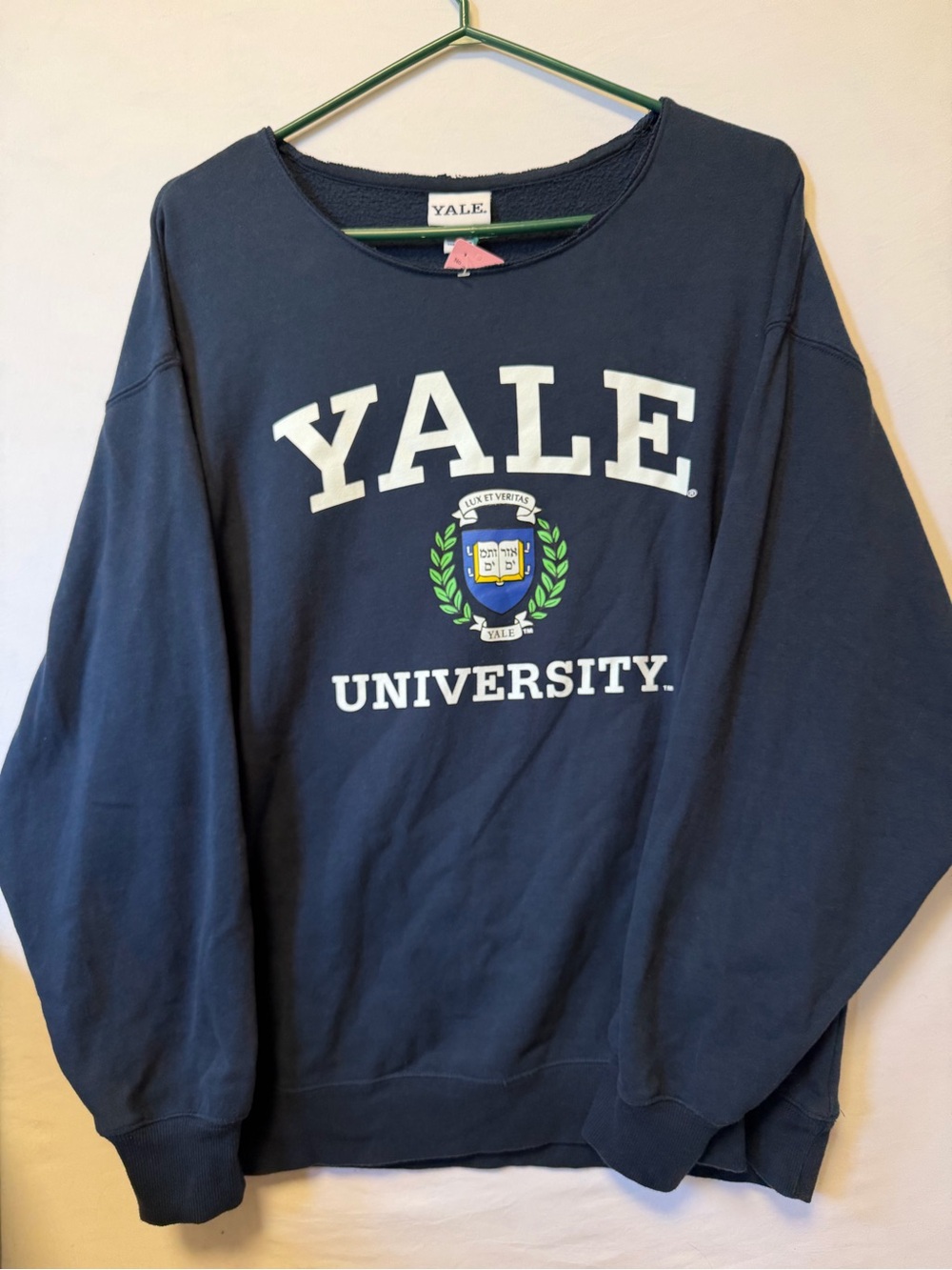 YALE university crew neck